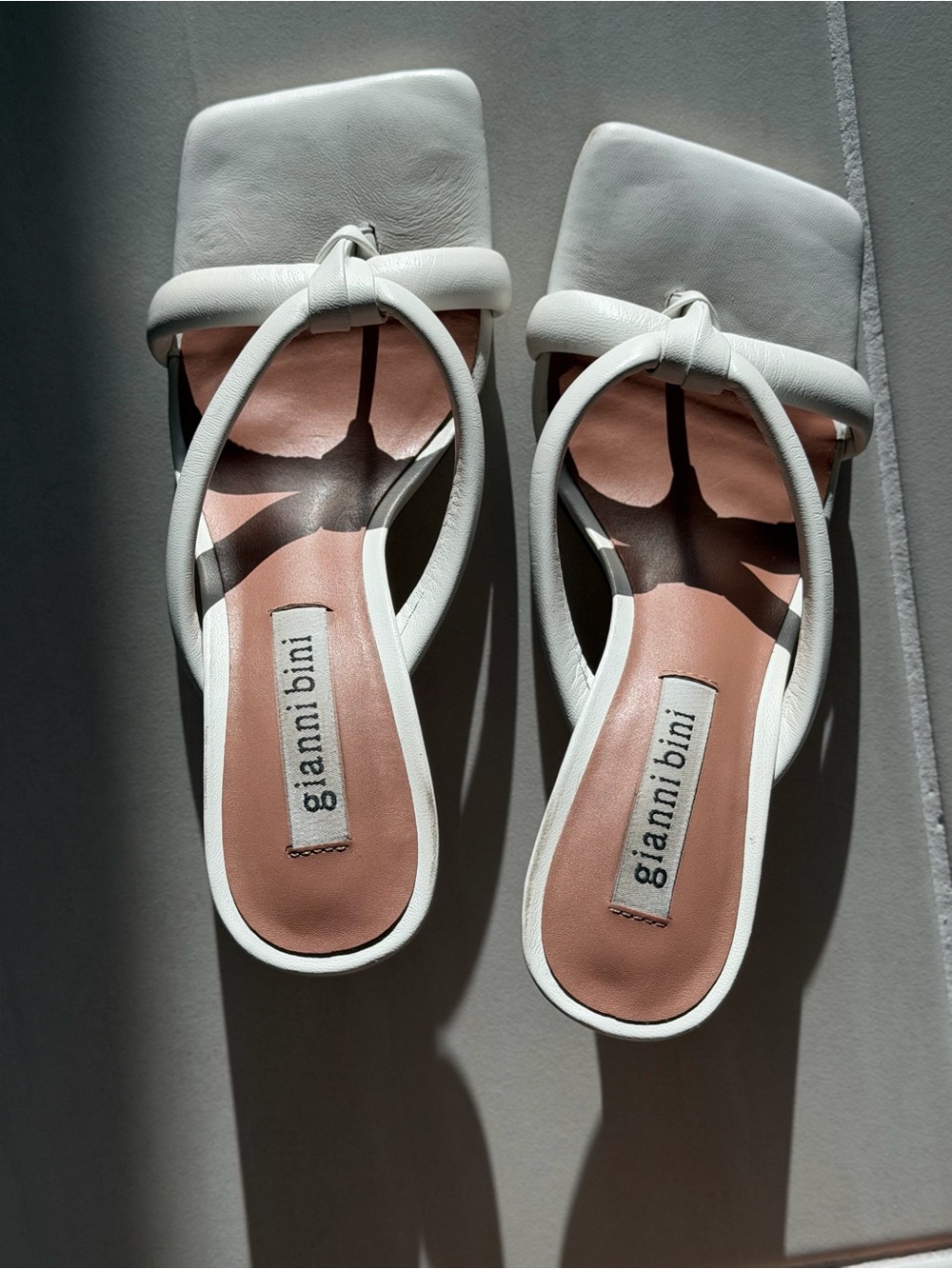 Gianni Bini White Square-Toe Knot Mules
